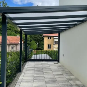 metalna nadstrešnica za auto